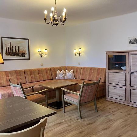 Landhaus Frenes Apartments Seefeld in Tirol Esterno foto
