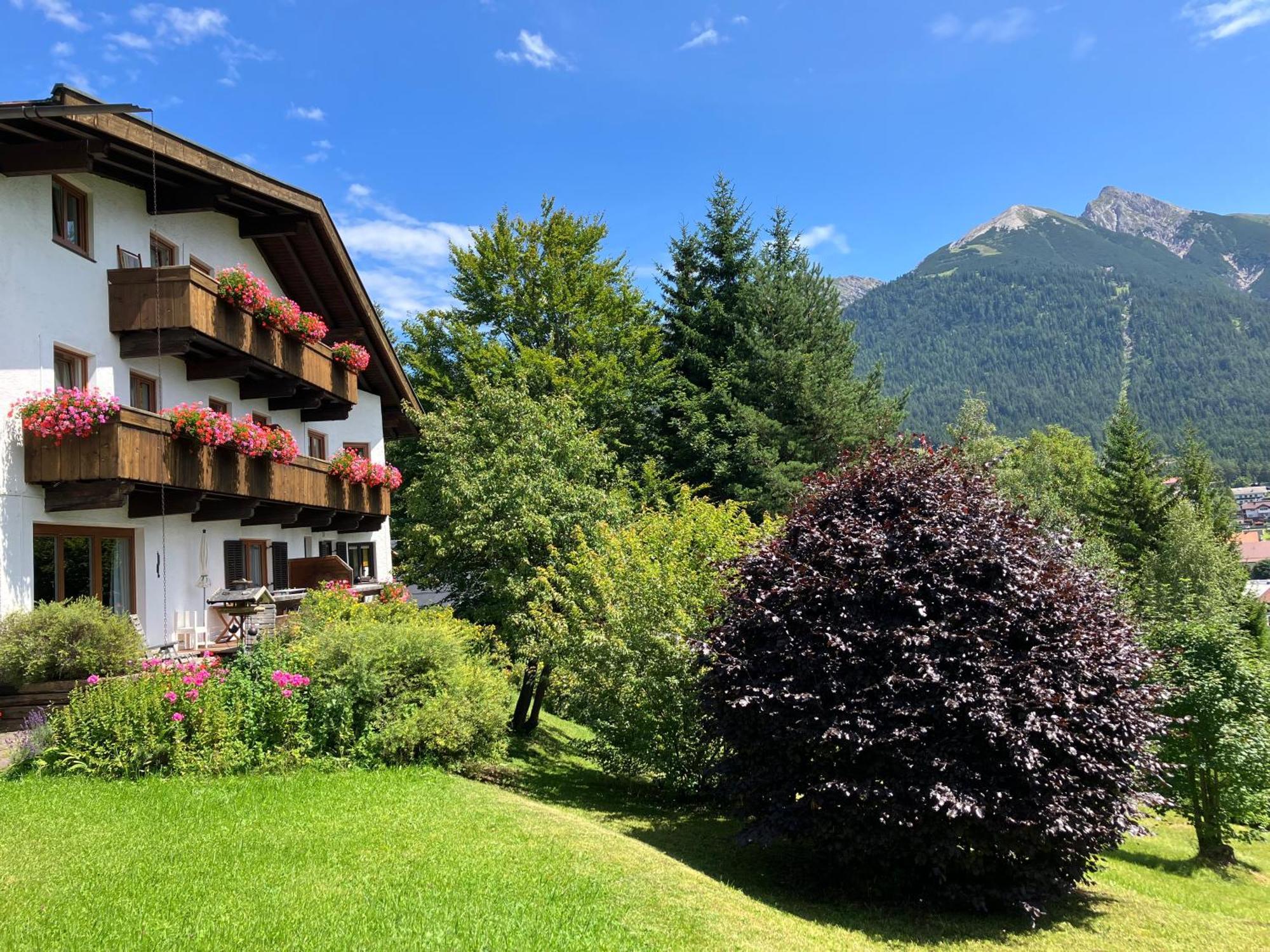 Landhaus Frenes Apartments Seefeld in Tirol Esterno foto