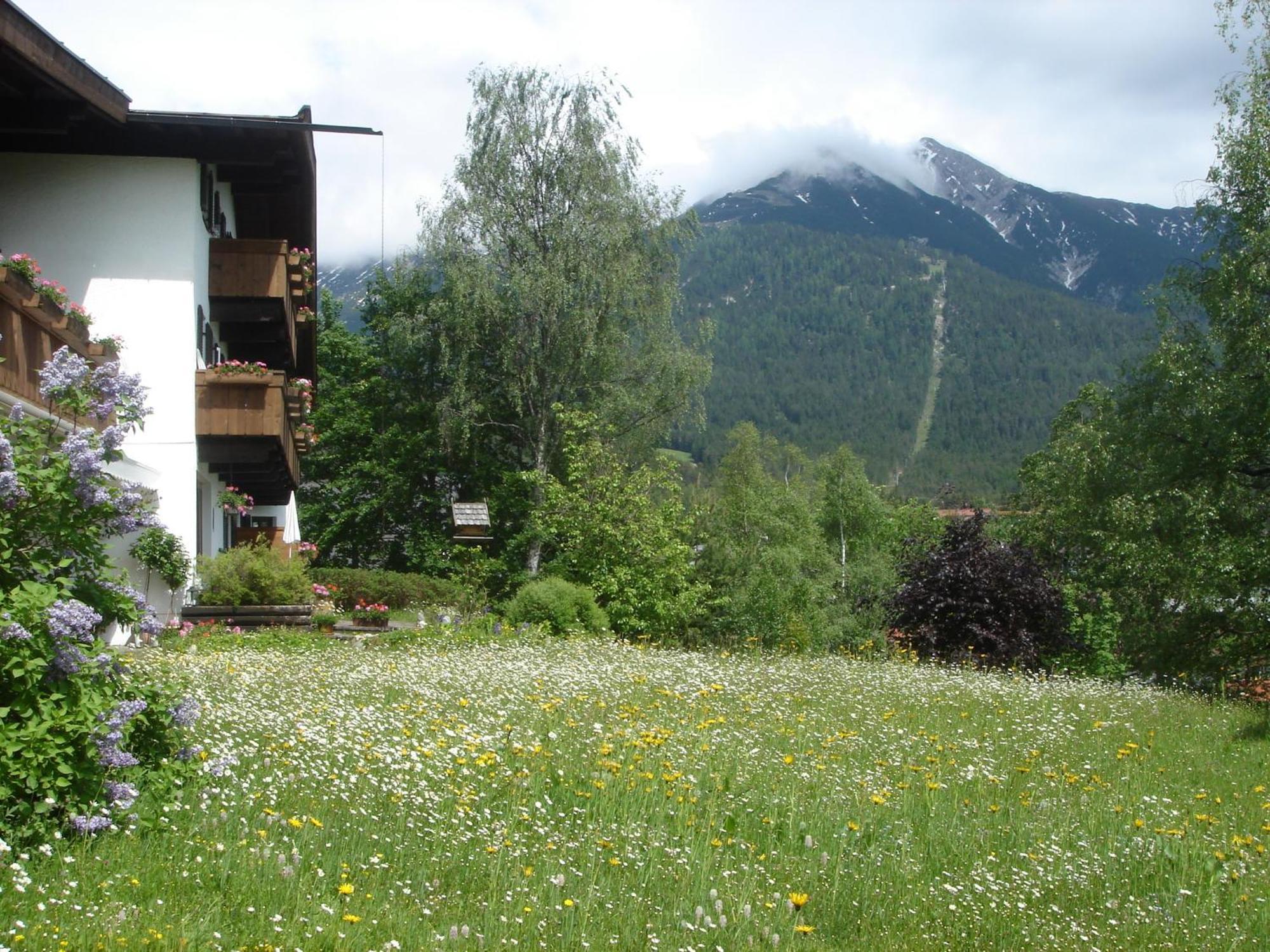 Landhaus Frenes Apartments Seefeld in Tirol Esterno foto