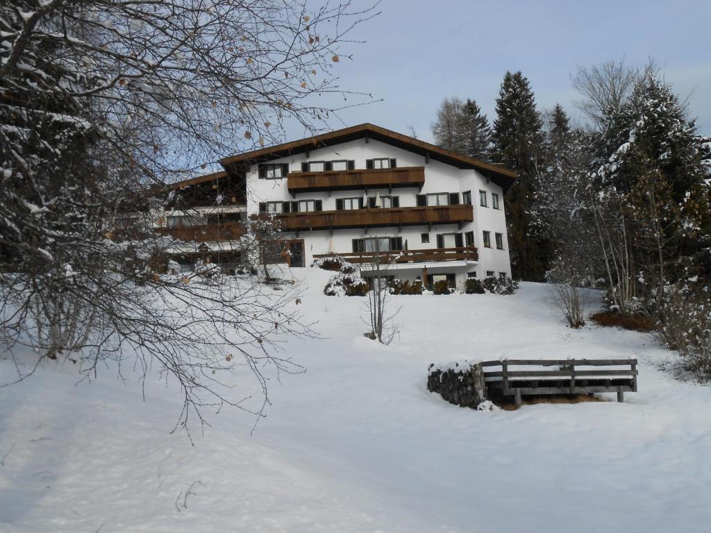 Landhaus Frenes Apartments Seefeld in Tirol Esterno foto