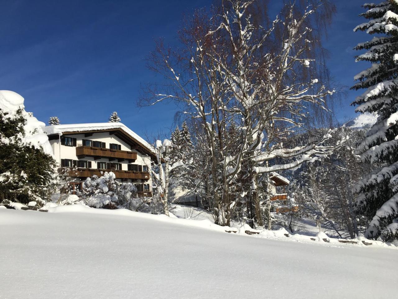 Landhaus Frenes Apartments Seefeld in Tirol Esterno foto